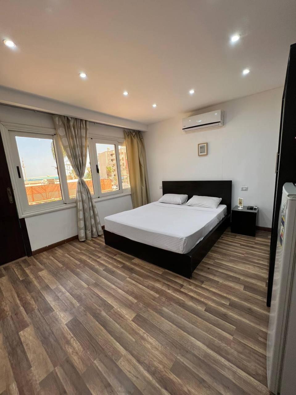 Lilly Rooms And Studio Хургада Екстериор снимка