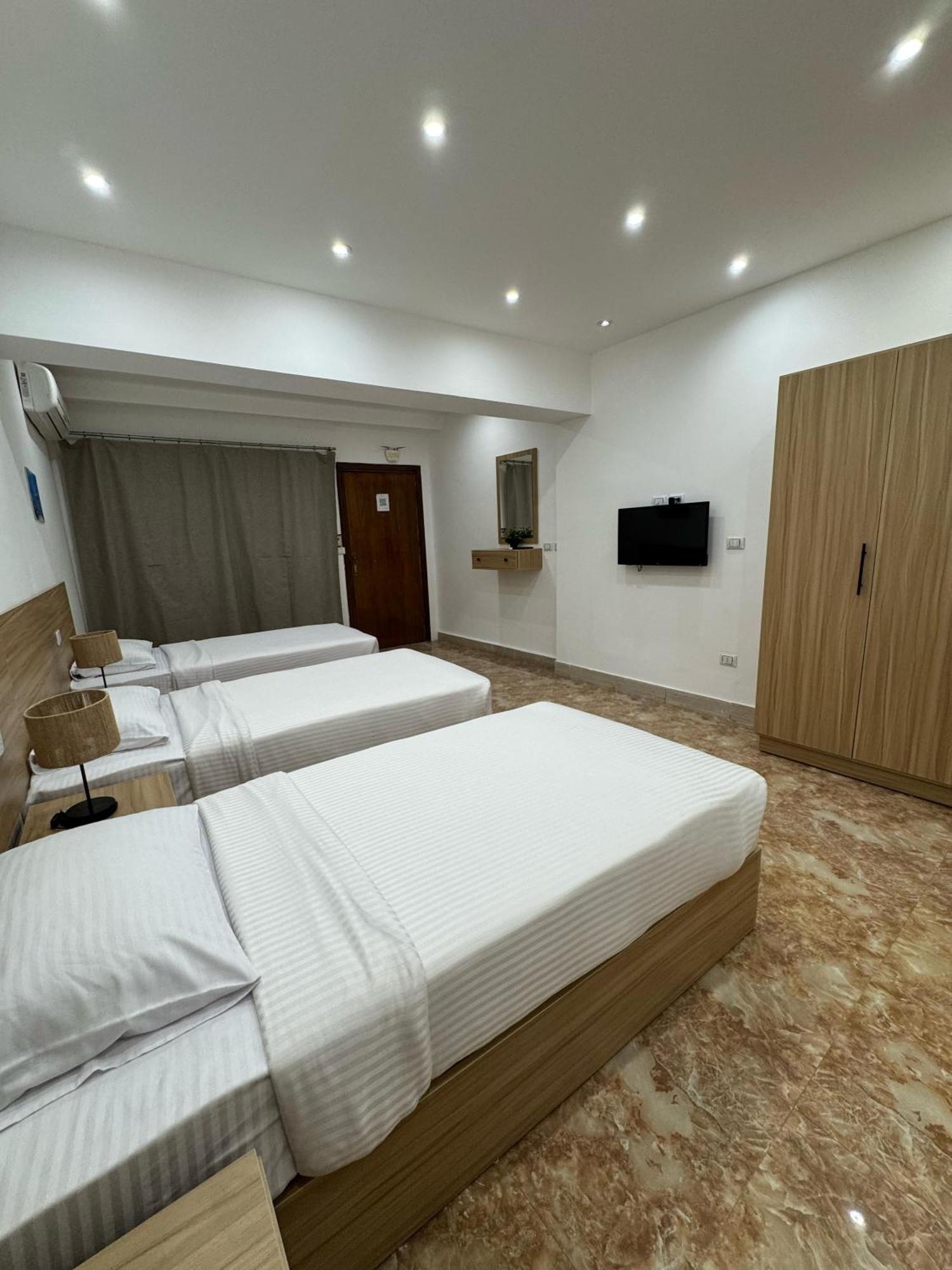 Lilly Rooms And Studio Хургада Екстериор снимка