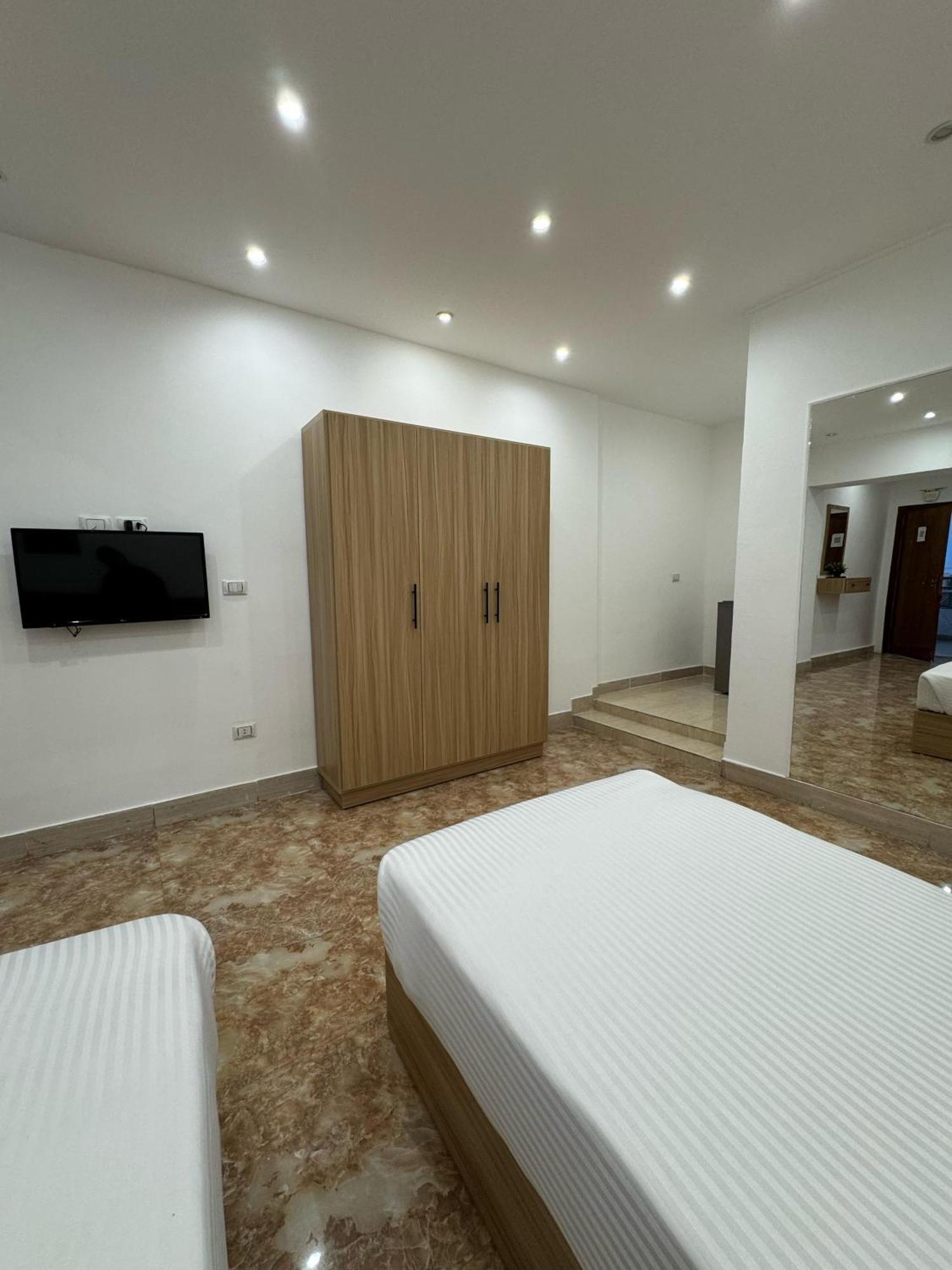 Lilly Rooms And Studio Хургада Екстериор снимка